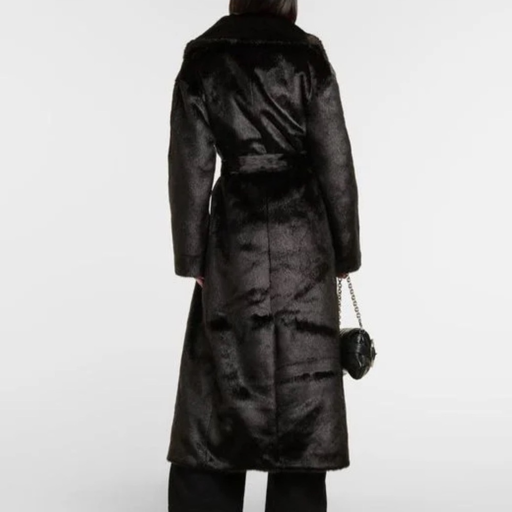 frankie shop black faux fur joni coat 🖤